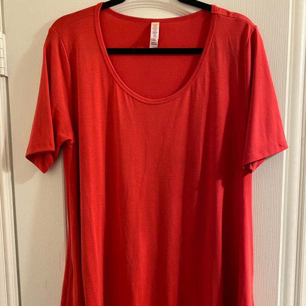 LuLaRoe Perfect Tee